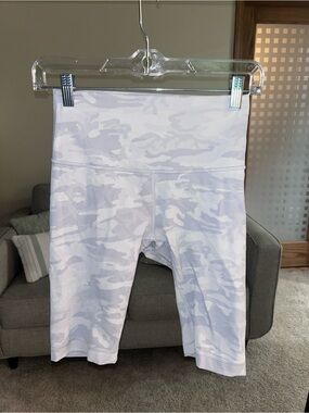 lululemon athletica women’s  White Camo biker shorts